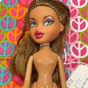 Bratz slumber party Yasmin Braids Doll Lot 20B #71 Nude Fashion Doll Only